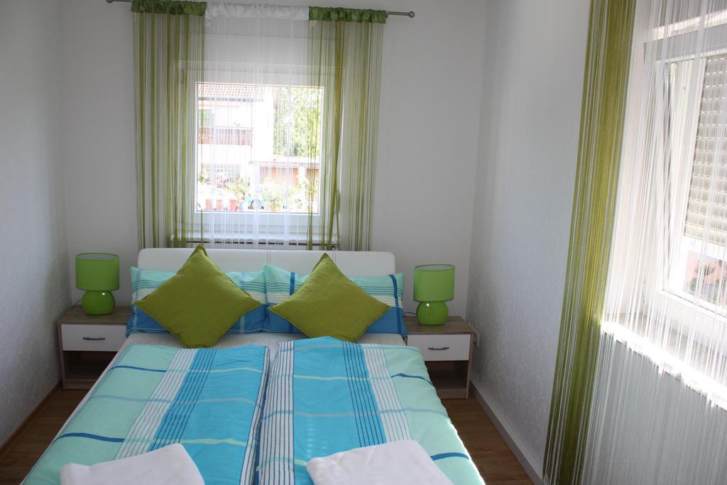 Privatzimmer San Ringsheim Eksteriør bilde